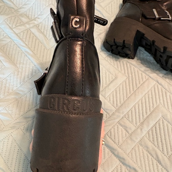 Circus by Sam Edelman Sinead Chunky Combat Ankle Boots Size 7M - Picture 5 of 6